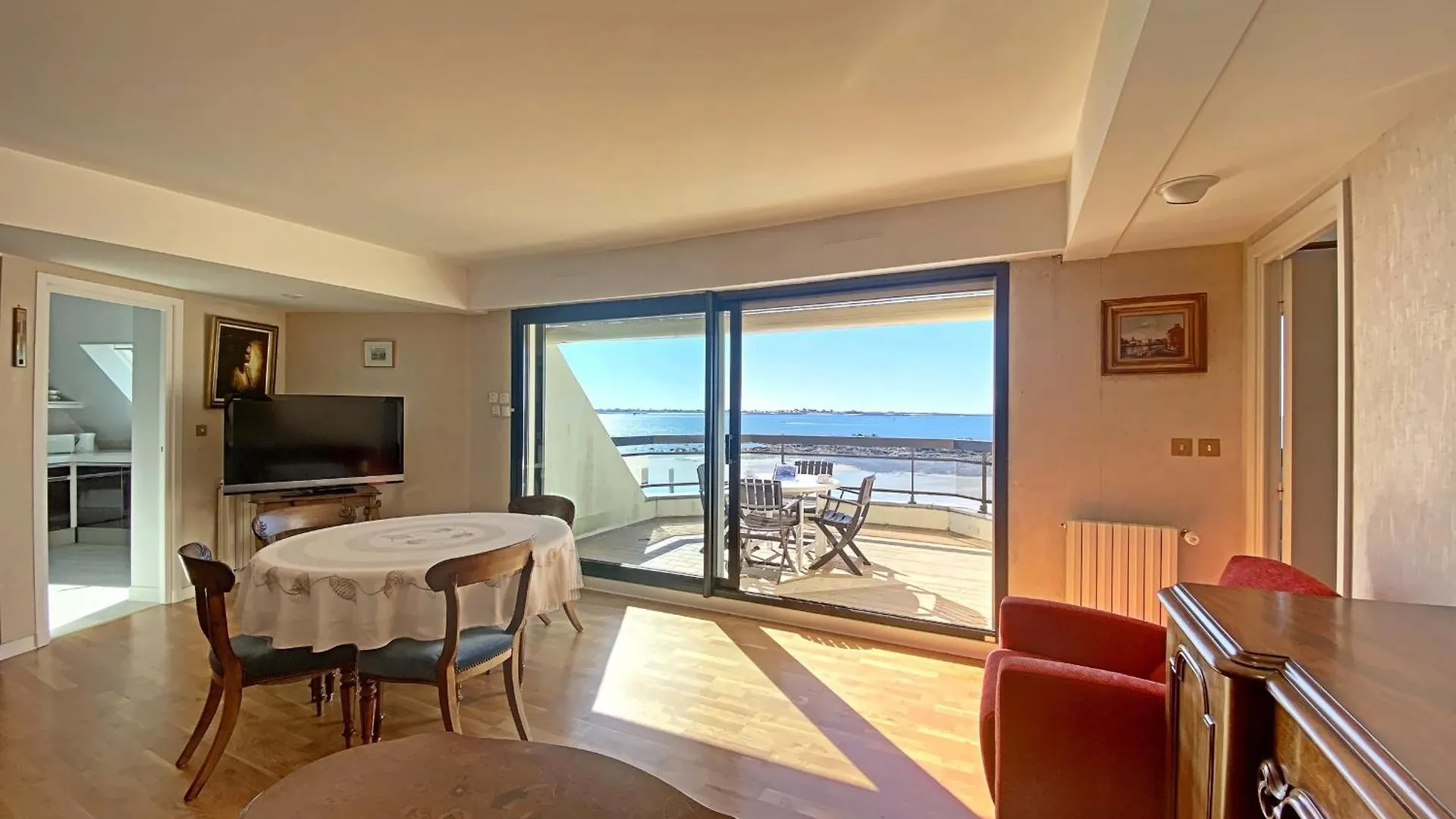 Larmor-Plage T4 Spacieux Avec Terrasse, Ascenseur Et Parking Face A La Mer - Fr-1-349-124 France