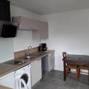  Appartement 2 Pieces Avec Acces Piscine Interieure